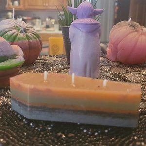 Coffin candle